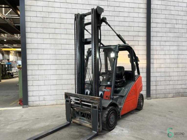 Heftruck Linde H25D 2010