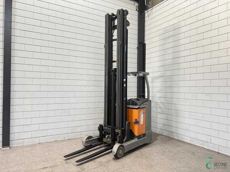 Reachtruck Still FM-X20 2008