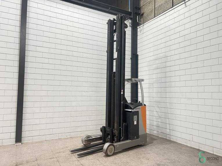 Reachtruck Still FM-X20 2009