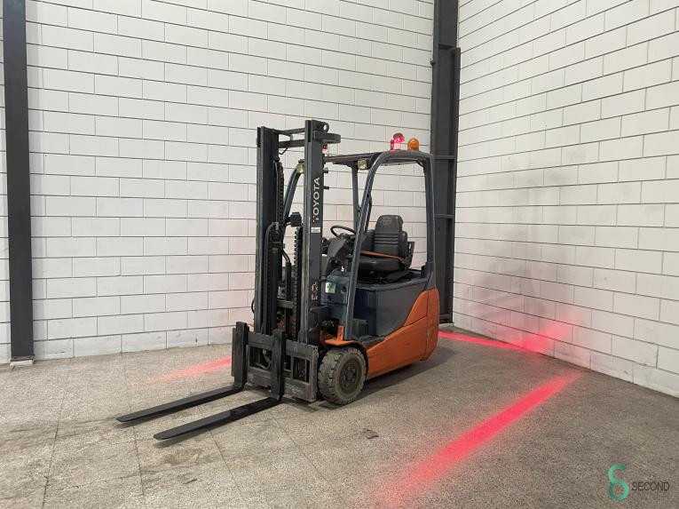 Heftruck Toyota 8 FBEKT 16 2011