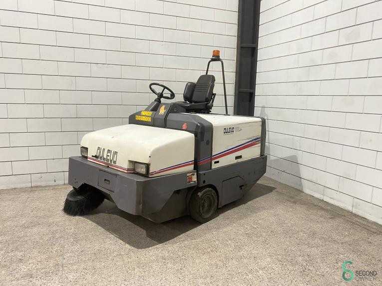 Schoonmaakmachine Dulevo 100EH 2007