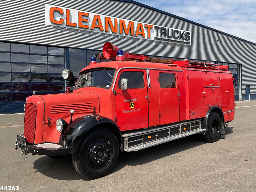 Mercedes-Benz LF 311 Oldtimer Feuerwehrfahrzeug Just 35.940 km