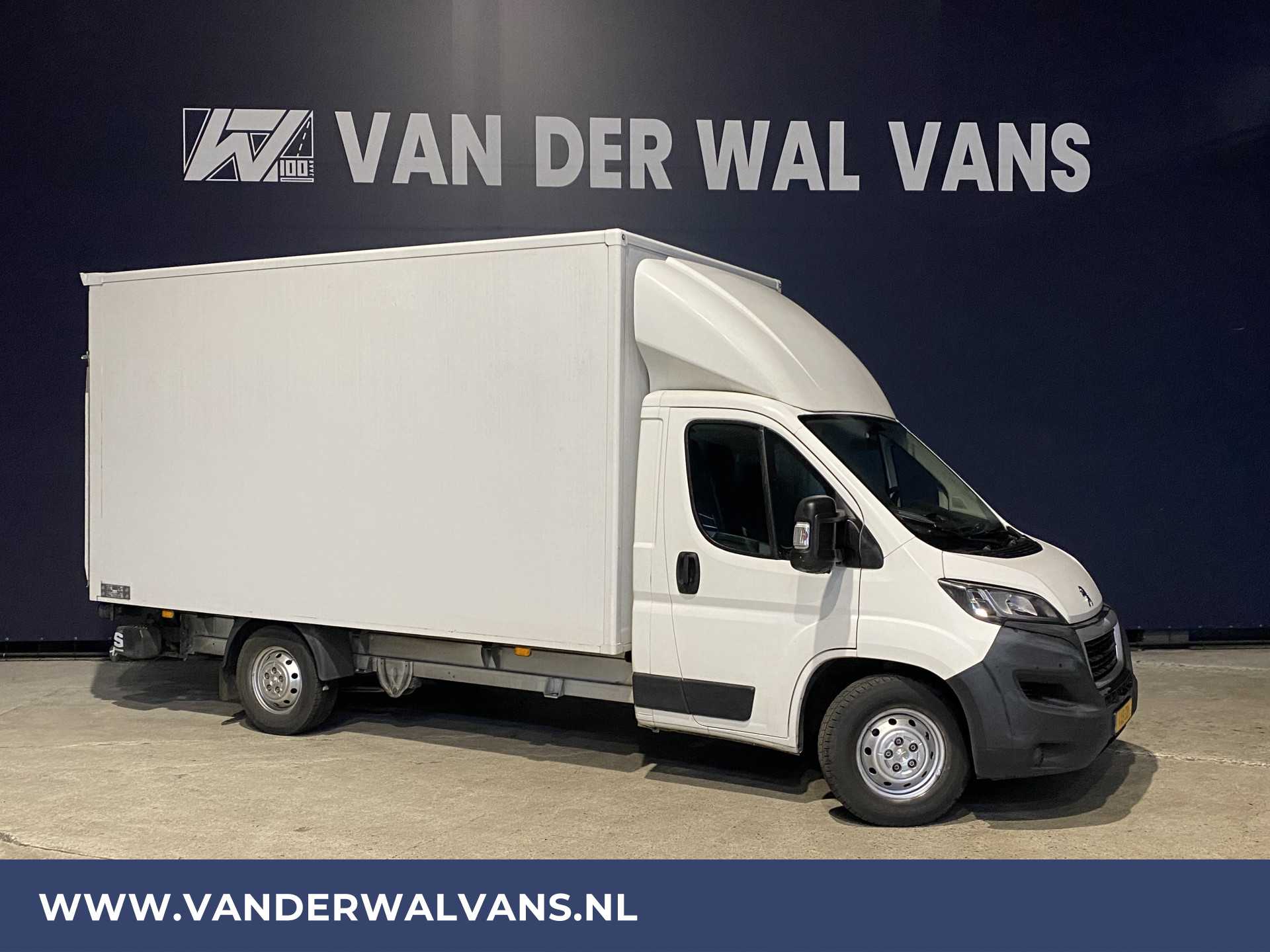 Peugeot 2.2BlueHDi 131pk Bakwagen + Laadklep Euro6 Airco | Camera | Bijrijdersbank