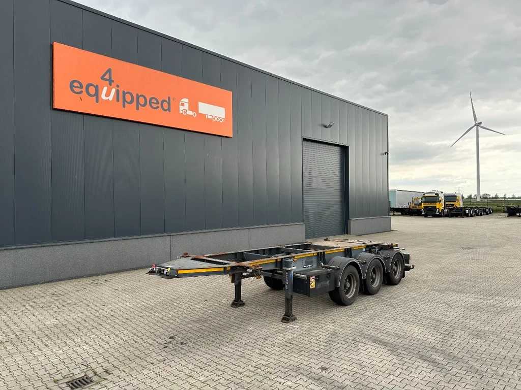 LAG 20FT/3-axles, empty weight: 3.430kg, BPW+DISC, ADR (EXII, EXII, FL, AT), NL-Chassis, APK: 31/12/2024
