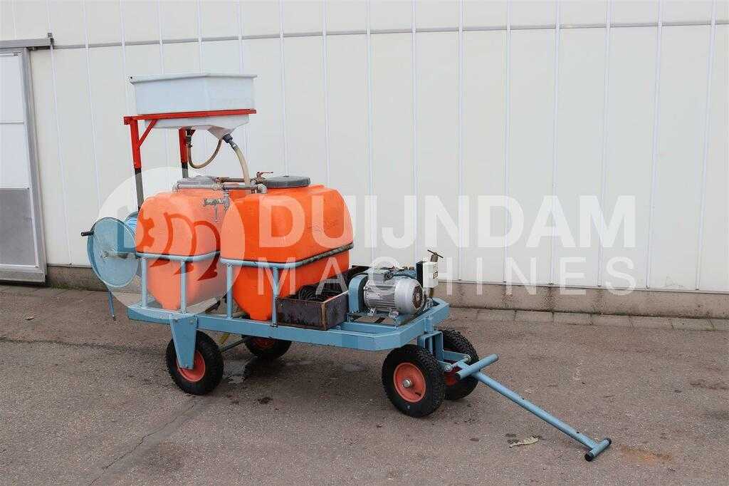 Empas elektrische spuitwagen met 2  x 200 liter tank