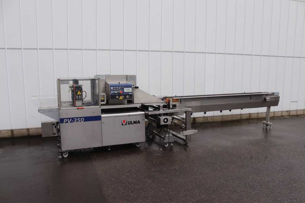 Ulma PV-350 LS-H-I-X flowpackmachine