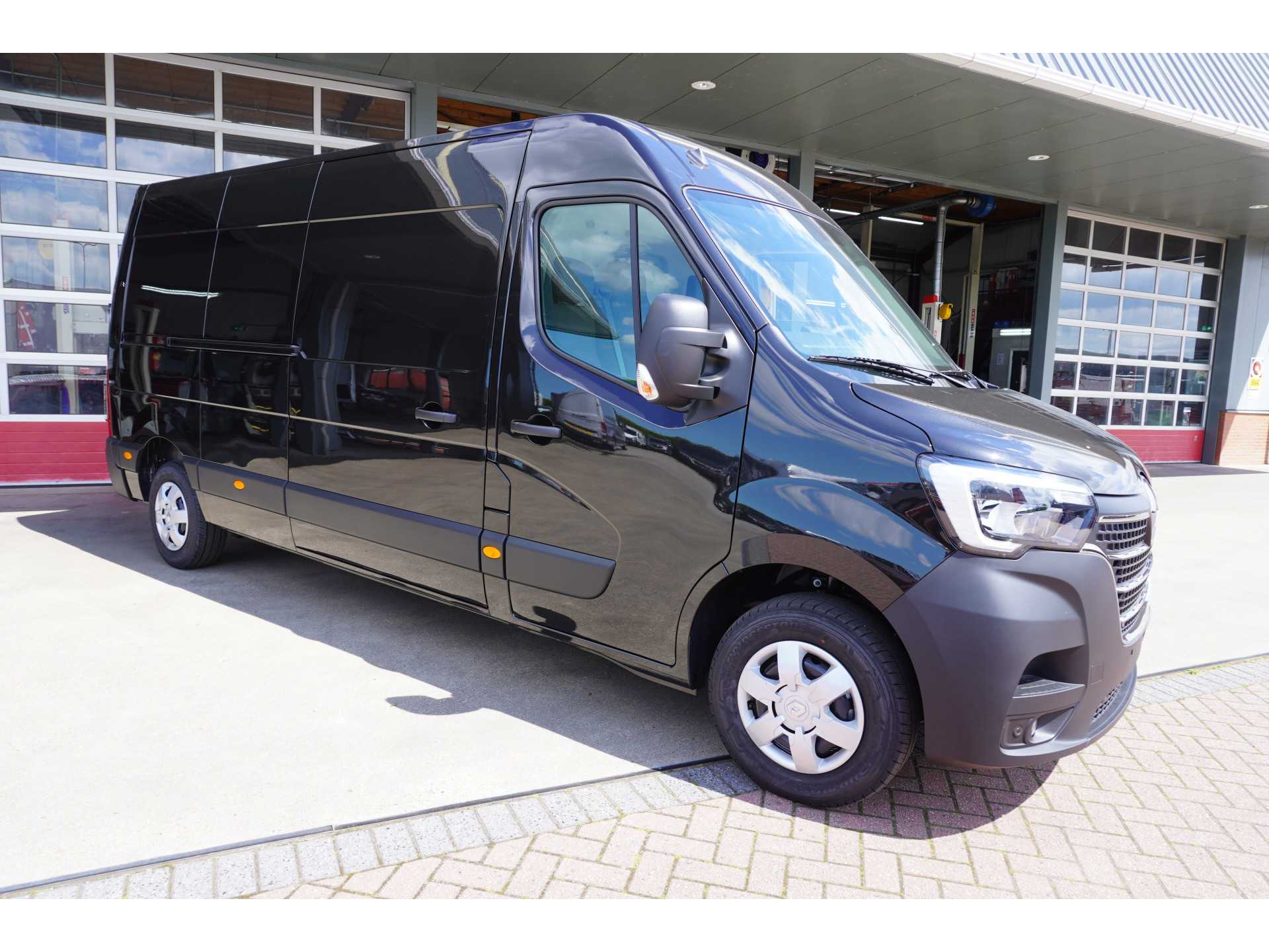 Renault Master T35 2.3 dCi 180PK L3H2 Energy Comfort