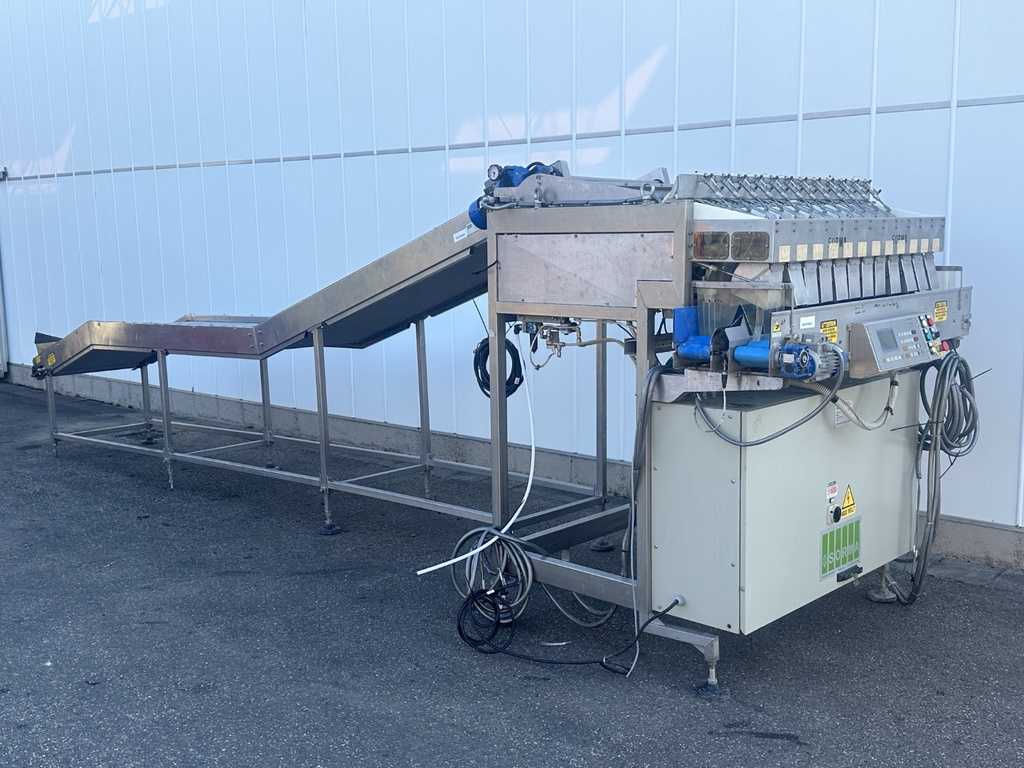 Sorma F12-126 afweegmachine met rollenbaan elevator