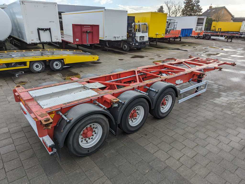 Turbo's Hoet SC33AA 3-Assen BPW - Lift Axle - DiscBrakes - 20/30 FT TANK/SWAP ContainerChassis (O1647)