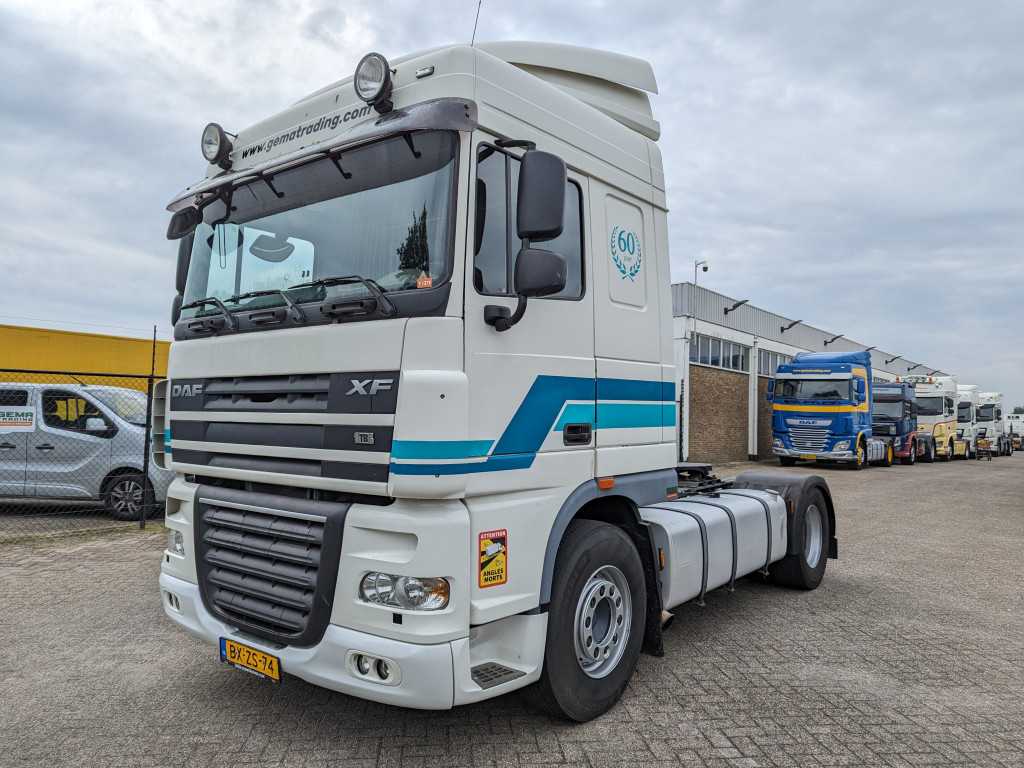 DAF FT XF105.460 4x2 Spacecab Euro5 - Automaat - StandAirco - Large Fuelfilter - SpareWheel (T1379)