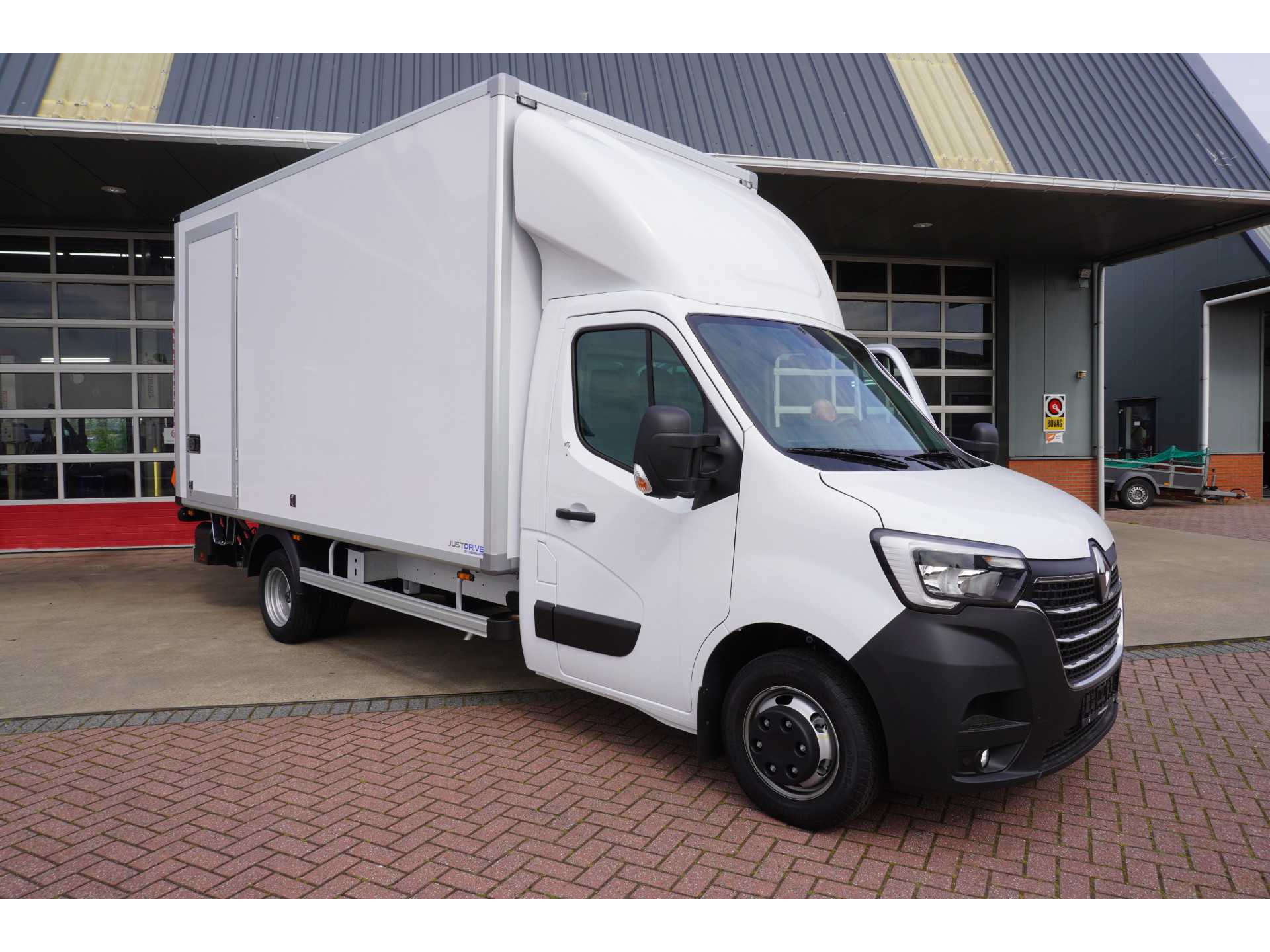 Renault Master T35 2.3 dCi 165PK L4 Dubbel lucht Bakwagen met laadklep 1000KG