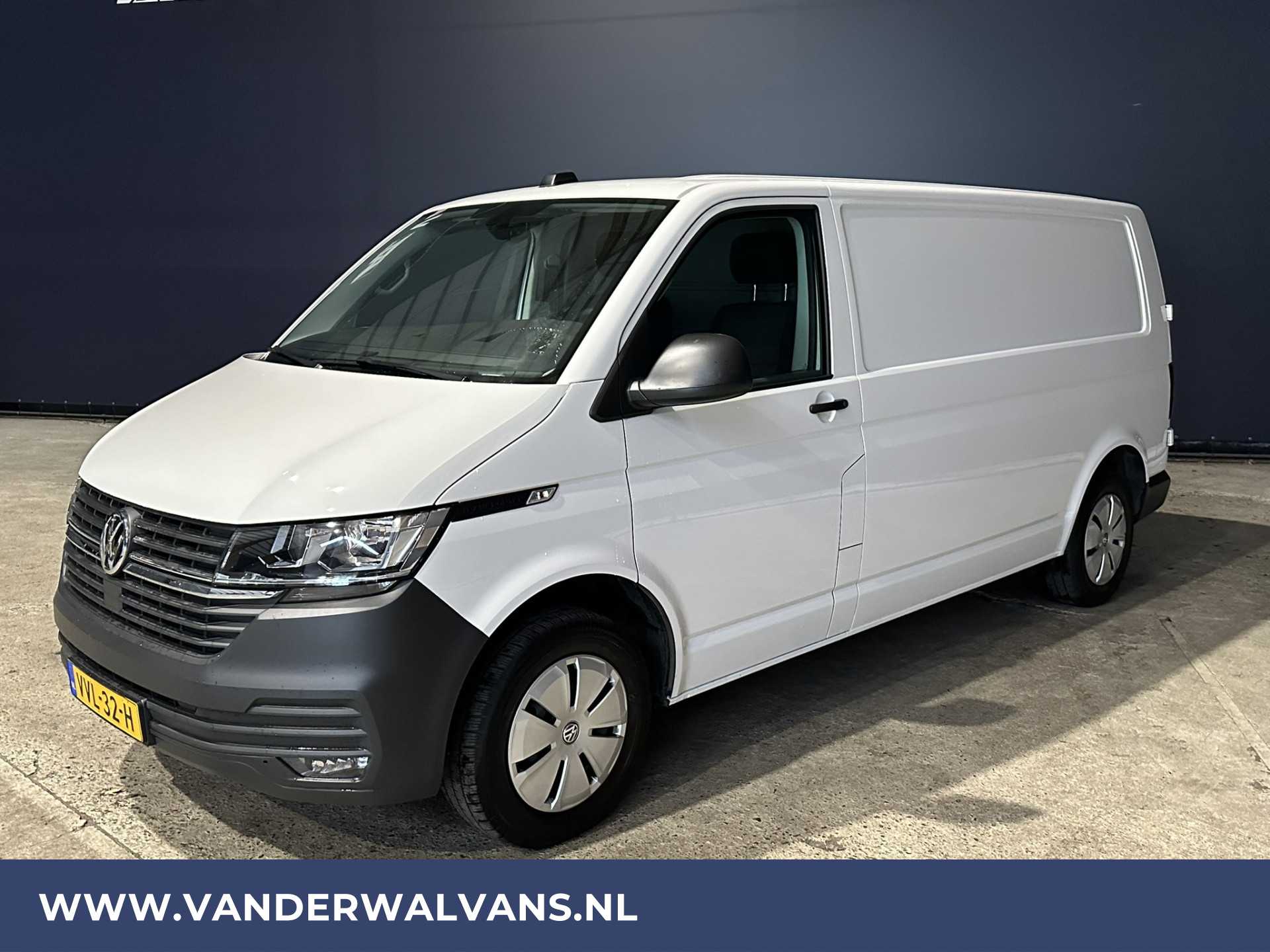 Volkswagen Transporter 2.0 TDI L2H1 Fabrieksgarantie Euro6 Airco | Navigatie | Cruisecontrol | Trekhaak | Camera