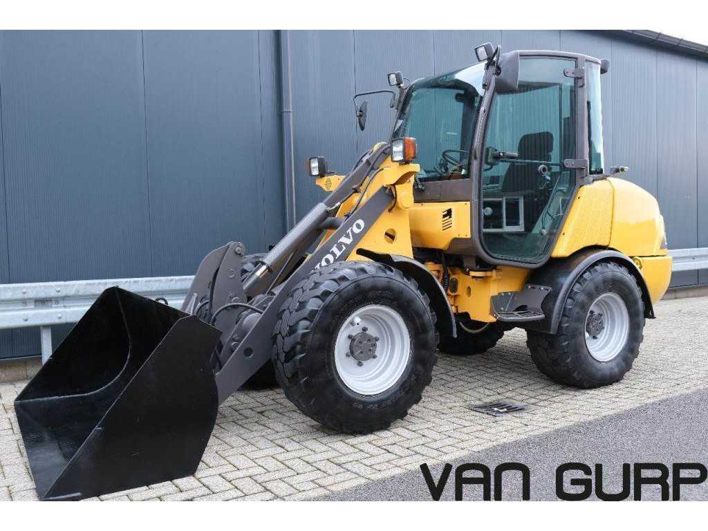 Volvo L25 B