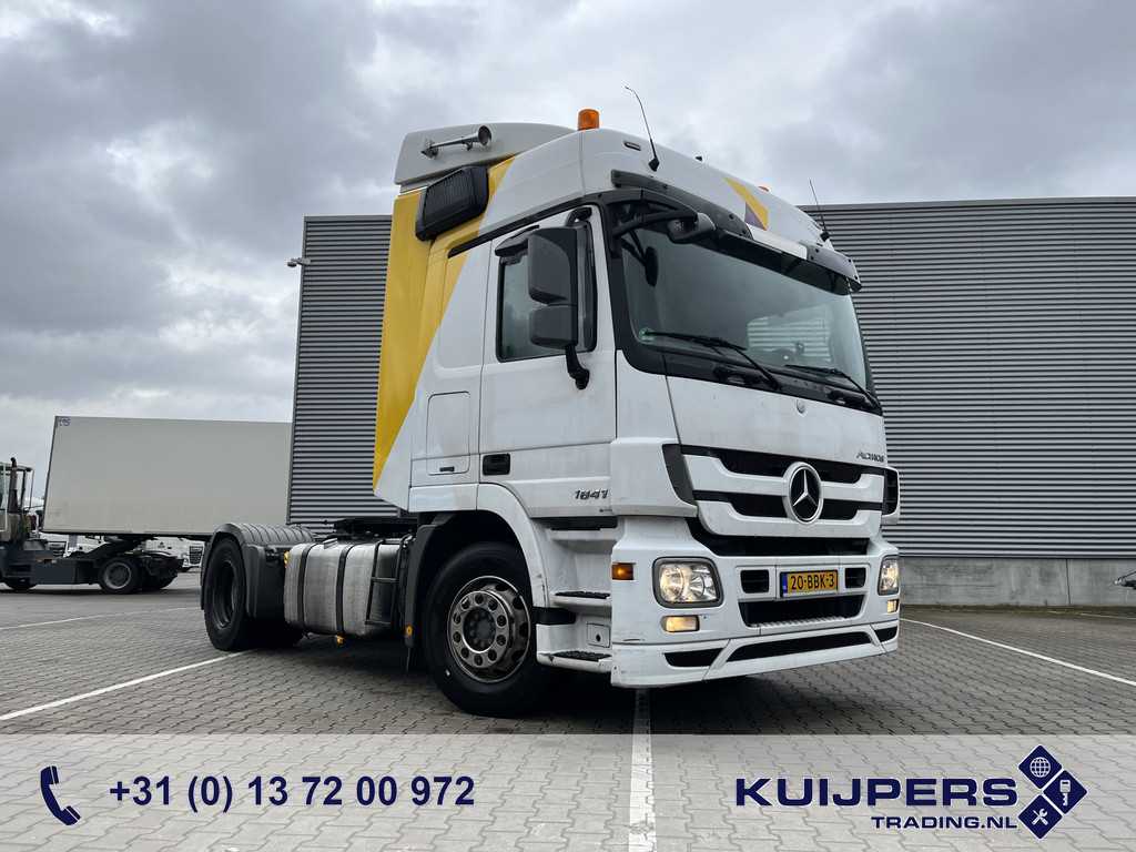 Mercedes-Benz / 2 Tanks / NL Truck