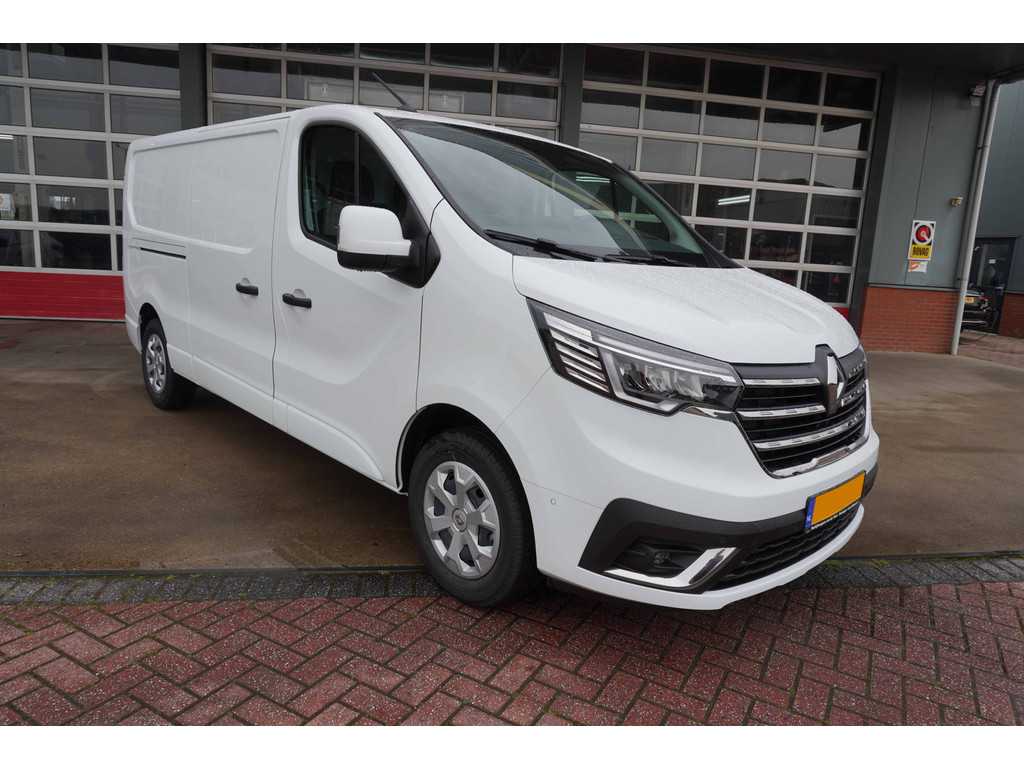 Renault Trafic 2.0 dCi 130PK T30 L2H1 Work Edition Nr. V180 | Airco | Cruise | Camera | Navi | All Season