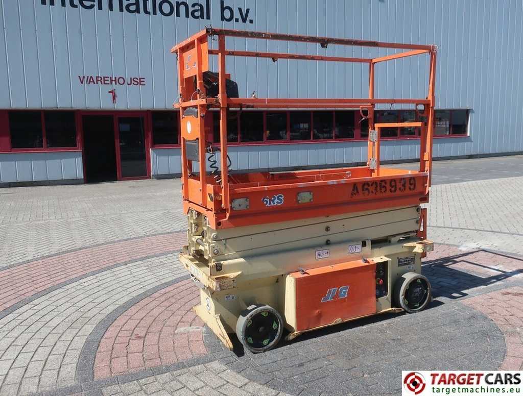 JLG 6RS ELECTRIC SCISSOR WORK LIFT 779CM