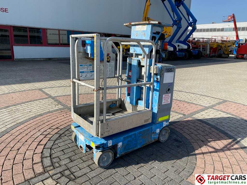 Genie GR-15 Runabout Electric Vertical Mast Work Lift 652cm