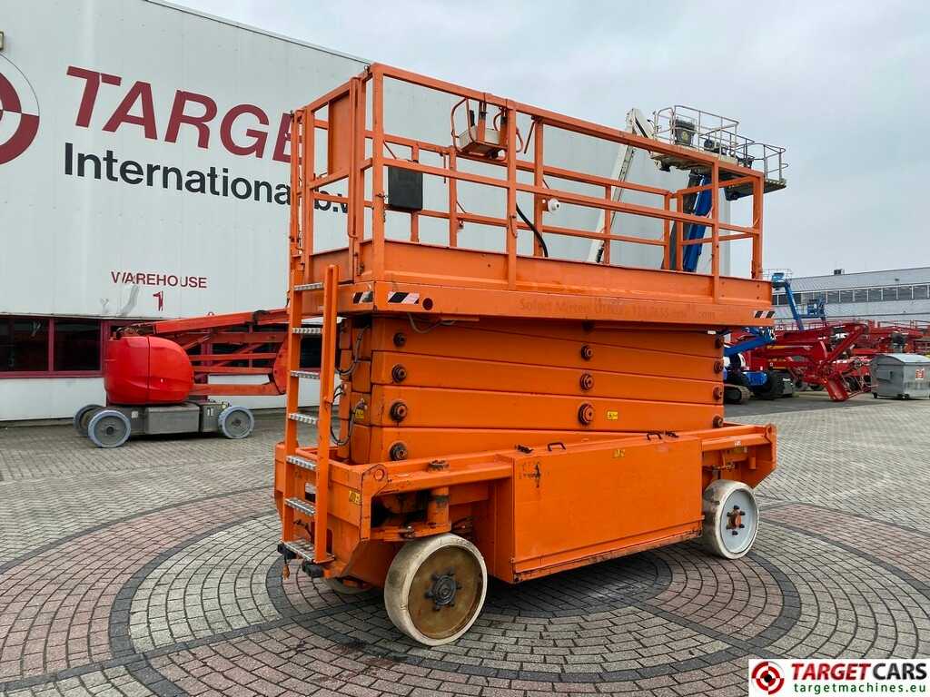 JLG Liftlux 153-12 Electric Scissor Work Lift 1730cm