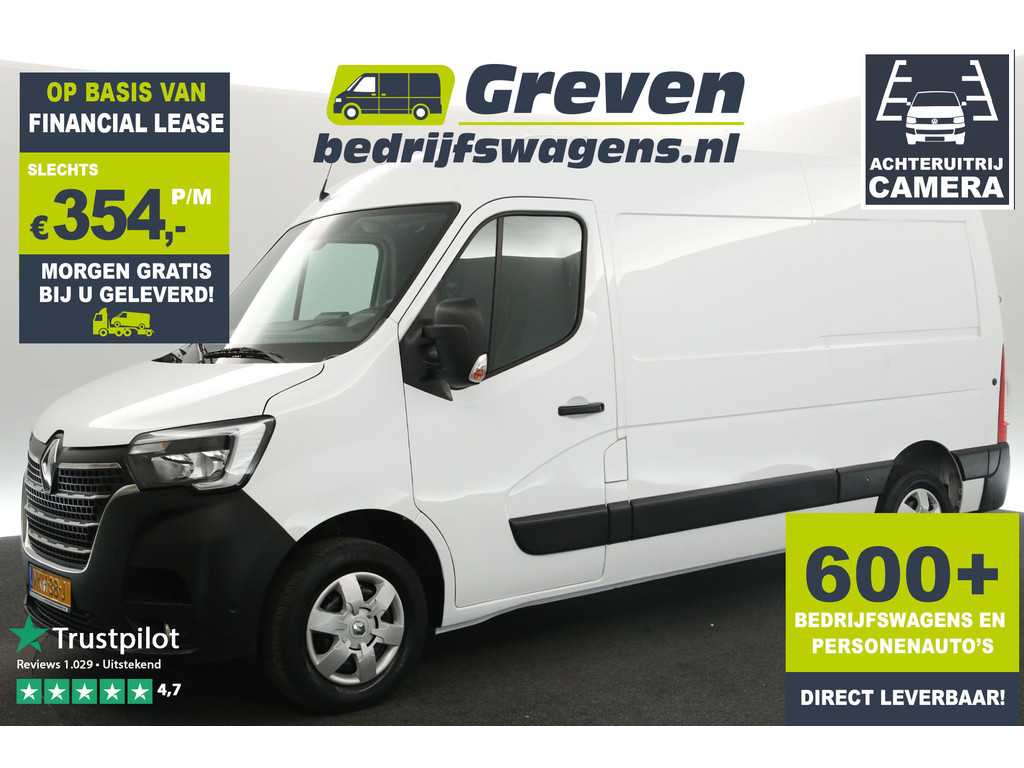 Renault Master T35 2.3 dCi 135 L2H2 Airco Camera Cruise Navigatie LED PDC 3 Persoons Trekhaak