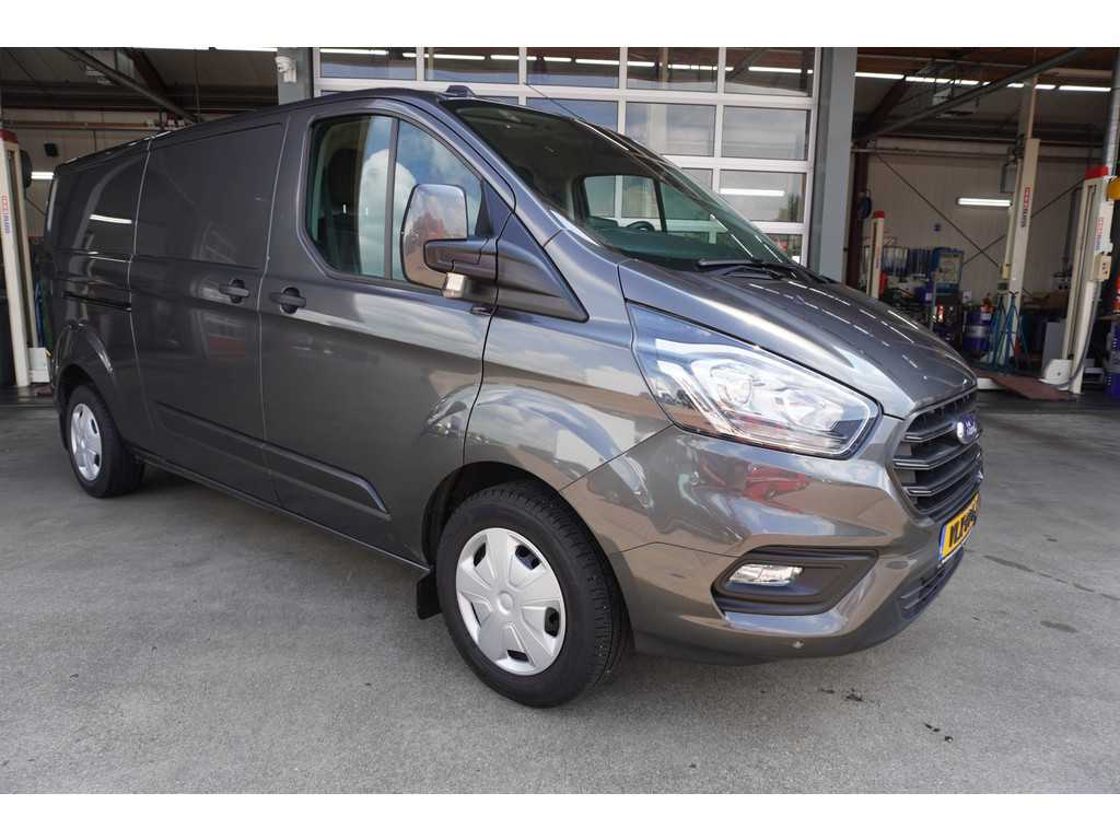 Ford Transit Custom 320 2.0 TDCI 130PK L2H1 Trend Nr. V102 | Airco | Cruise | Camera | Apple CP - Android auto