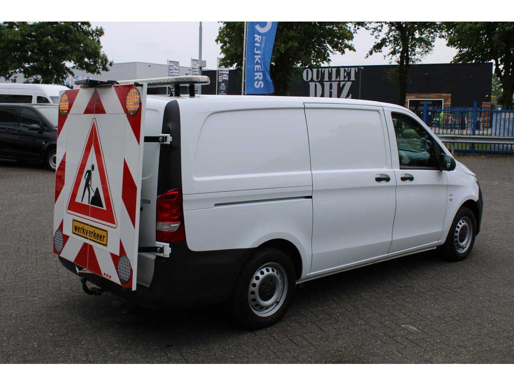 Mercedes-Benz Vito 116 CDI L2 Werkverkeer Wegwerkzaamheden Werkplaatsinrichting Aluca, Zwaailamp, Camera, Navigatie Zwaaibalk Sortimo