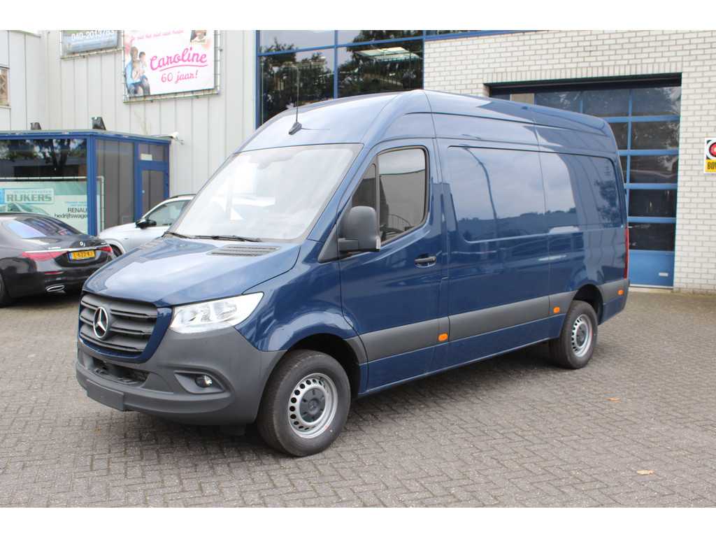 Mercedes-Benz Sprinter 317 CDI L2H2 RWD Airco, Cruise controle, Comfort stoel, Etc.