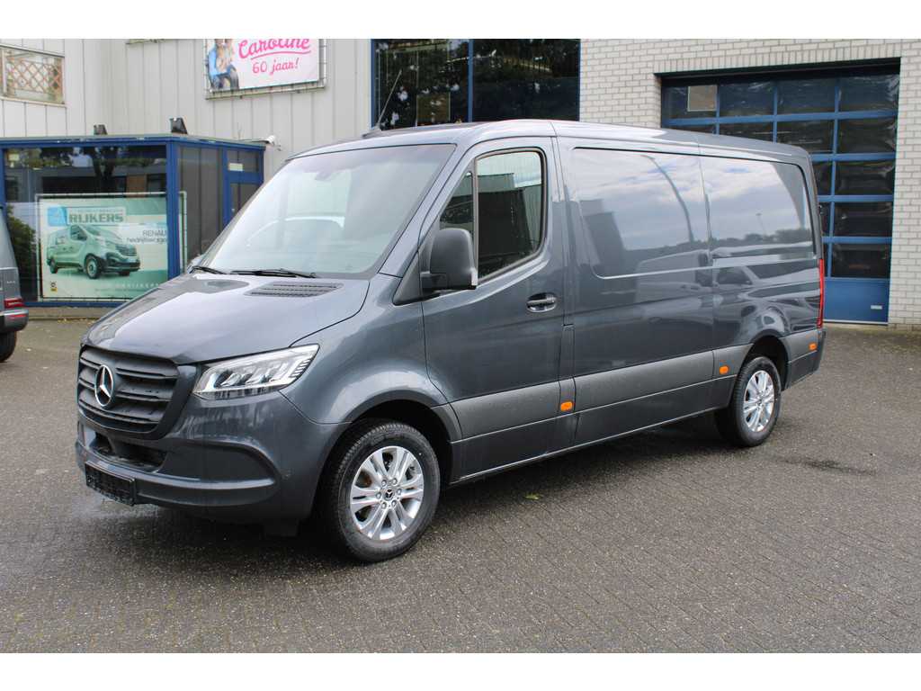 Mercedes-Benz Sprinter 317 CDI L2H1 RWD 3500 kg Trekhaak, MBUX met camera parkeerpakket en Apple/Android, LED koplampen, Geveerde stoel, Etc.