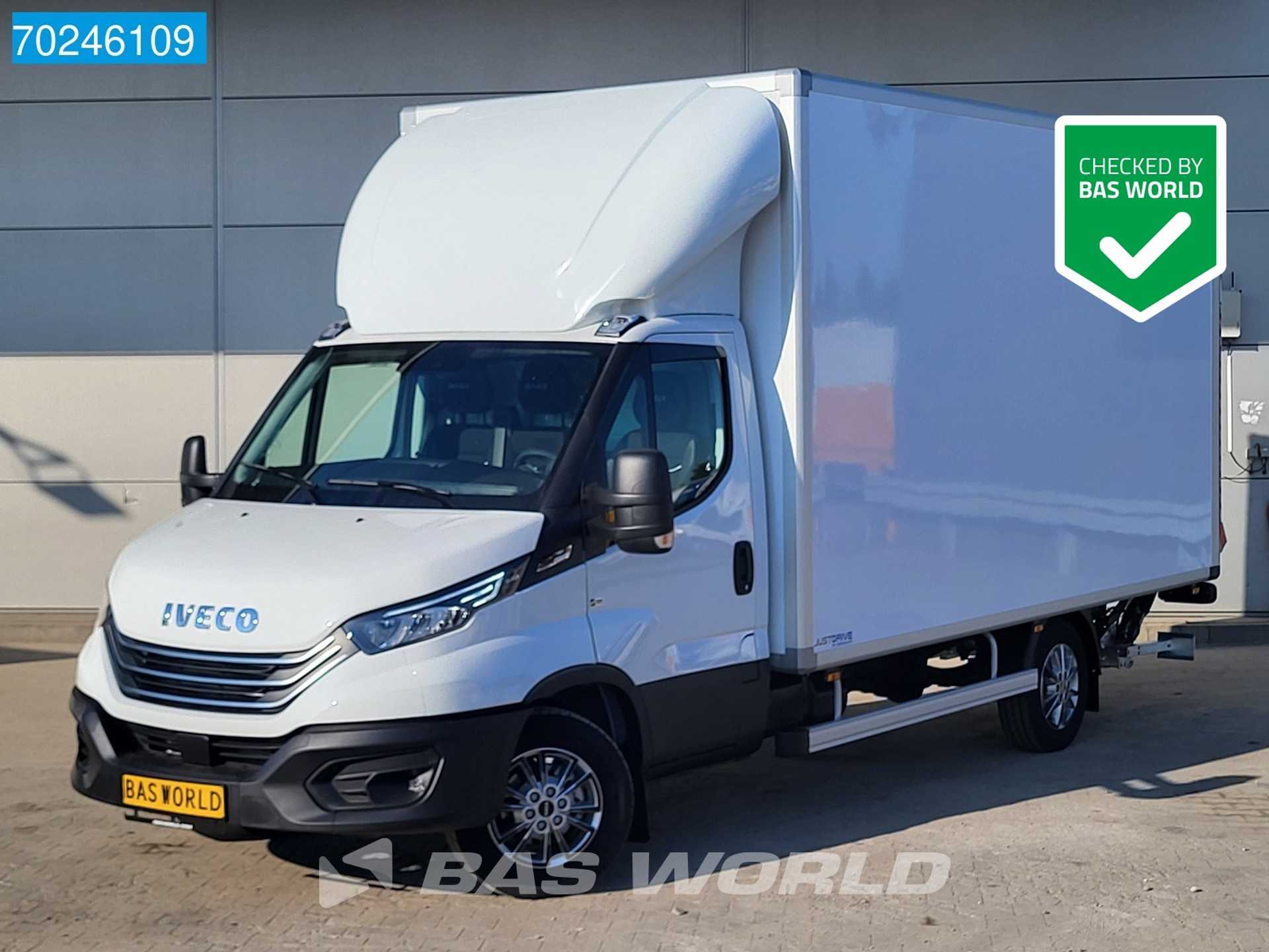 Iveco Daily 35S18 3.0L Automaat Laadklep ACC Navi Airco Zijdeur Bakwagen Meubelbak Koffer 21m3 Airco