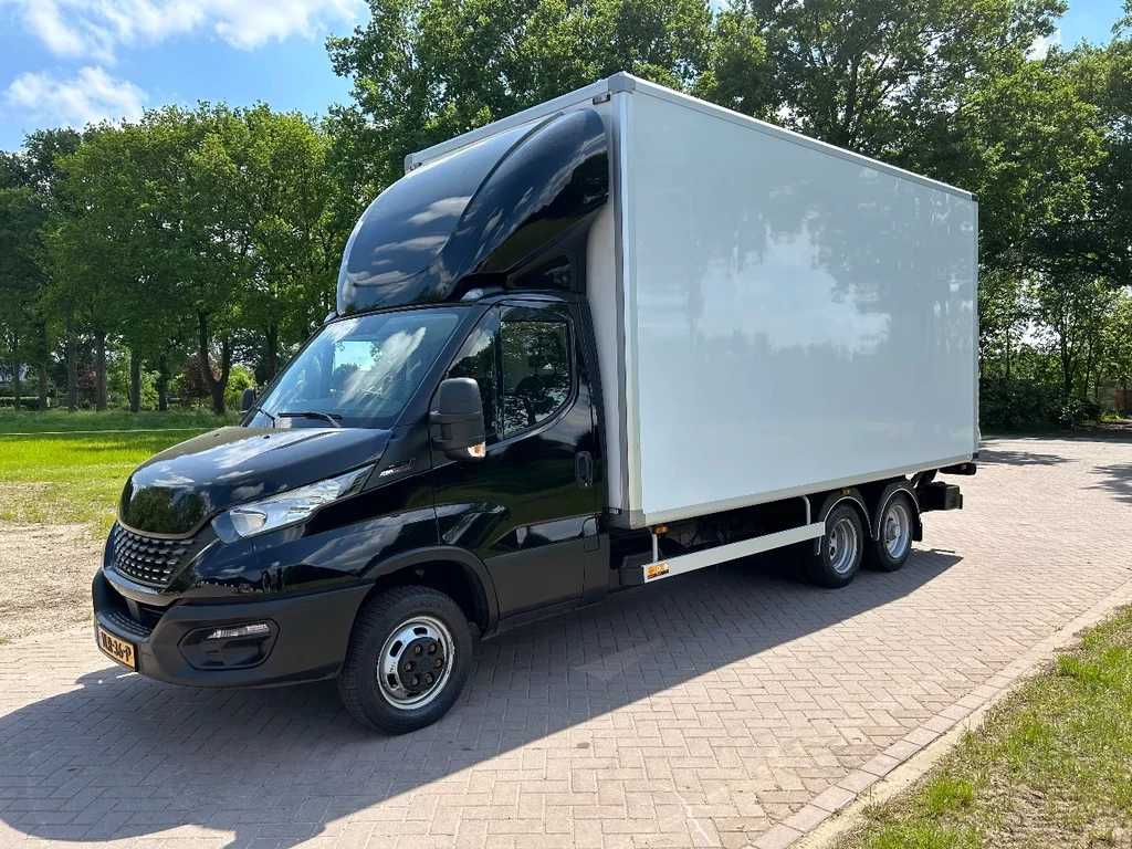 Iveco Daily 40 Hi Matic automaat be trekker 7 ton Clixtar met laadklep 1000 kg