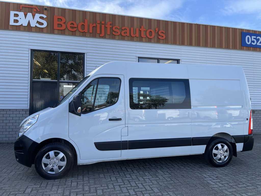 Renault Master T35 2.3 dCi 130pk L2H2 DC 6 persoons / vaste prijs rijklaar € 16.950 ex btw / lease vanaf € 311 / airco / cruise control / navigatie / trekhaak 2500 kg / pdc achter !