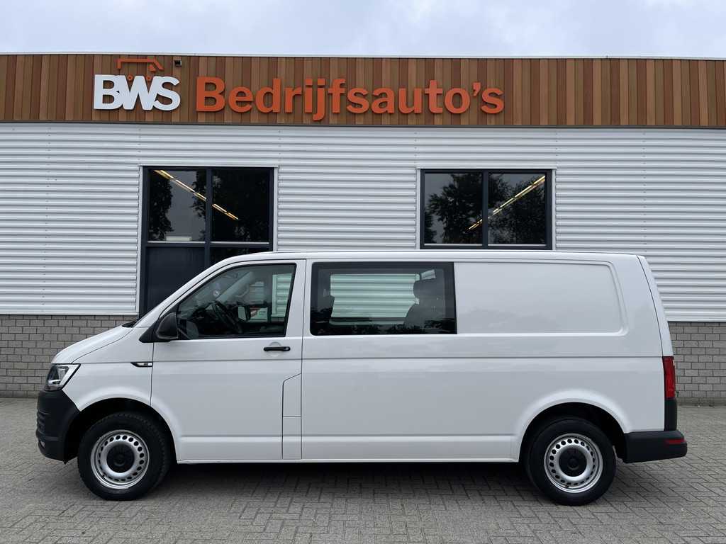 Volkswagen Transporter 2.0 TDI 102pk L2H1 DC 5 persoons Comfortline / rijklaar € 18.950 ex btw / lease vanaf € 417 / airco / cruise / achterklep / trekhaak 2200 kg / pdc achter !