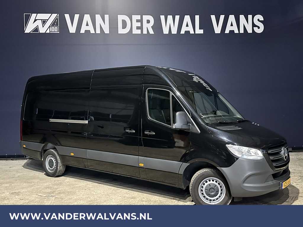 Mercedes-Benz Sprinter 317 CDI 170pk L3H2 Euro6 Airco | Stoelverwarming | Cruisecontrol | Camera Chauffeursstoel, 270graden achterdeuren, Apple carplay + Android auto, MBUX