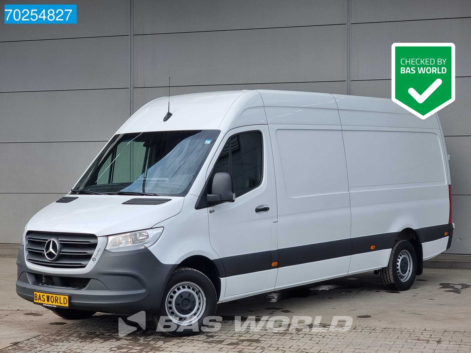 Mercedes-Benz Sprinter 319 CDI Automaat L3H2 Airco Cruise Camera MBUX 15m3 Airco Cruise control