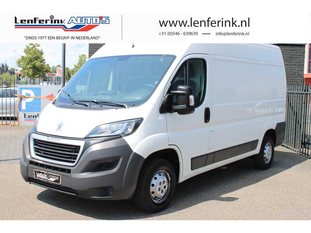 Peugeot Boxer 2.0 BlueHDI 110 pk L2H2 Airco, Trekhaak Imperiaal met Trap, Laadruimte pakket, 3-Zits