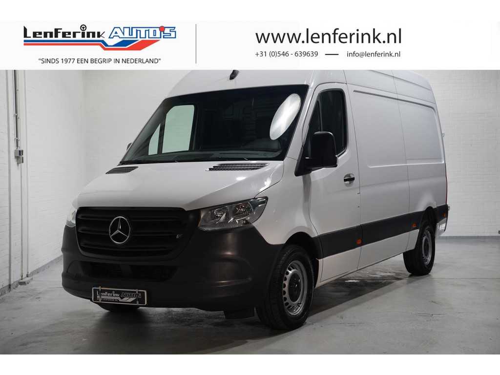 Mercedes-Benz Sprinter 314 CDI 143 pk L2H2 Trekhaak 3.500 kg, Opstap Airco, Apple Carplay Navi, Camera, Cruise Control, 3-Zits