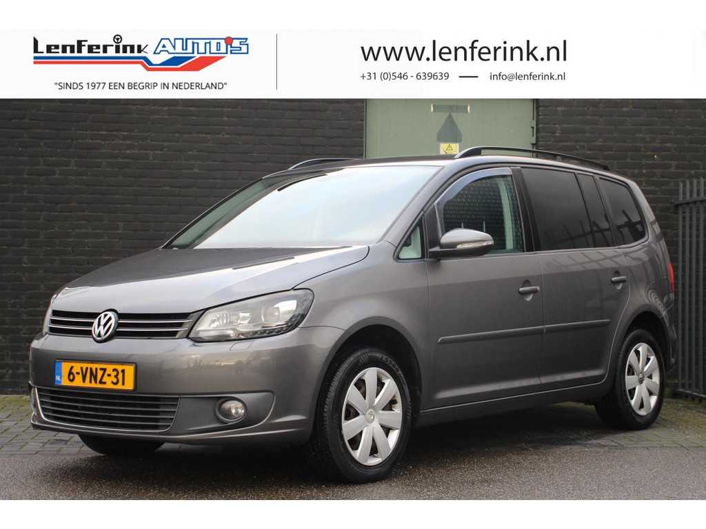 Volkswagen Touran 2.0 TDI 140 pk DSG Aut. GRIJS KENTEKEN Navi, Xenon, Trekhaak, Camera, 2-Zits