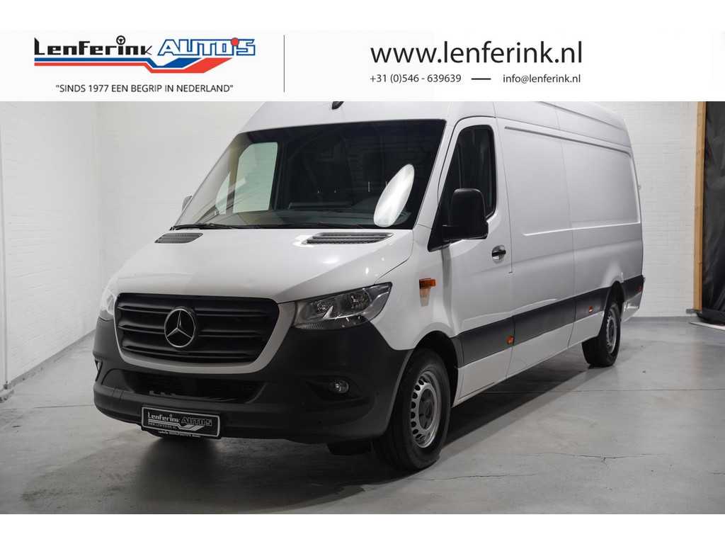 Mercedes-Benz Sprinter 316 CDI 163 pk L3H2 Navi, 360 Camera, PDC V+A Airco, Cruise Control, Geveerde Stoel, Laadruimte Pakket, 3-Zits