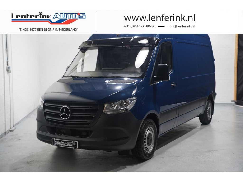 Mercedes-Benz Sprinter 311 CDI L2H2 Airco, Camera, Trekhaak Laadruimte Pakket, Zonneklep, 3-Zits