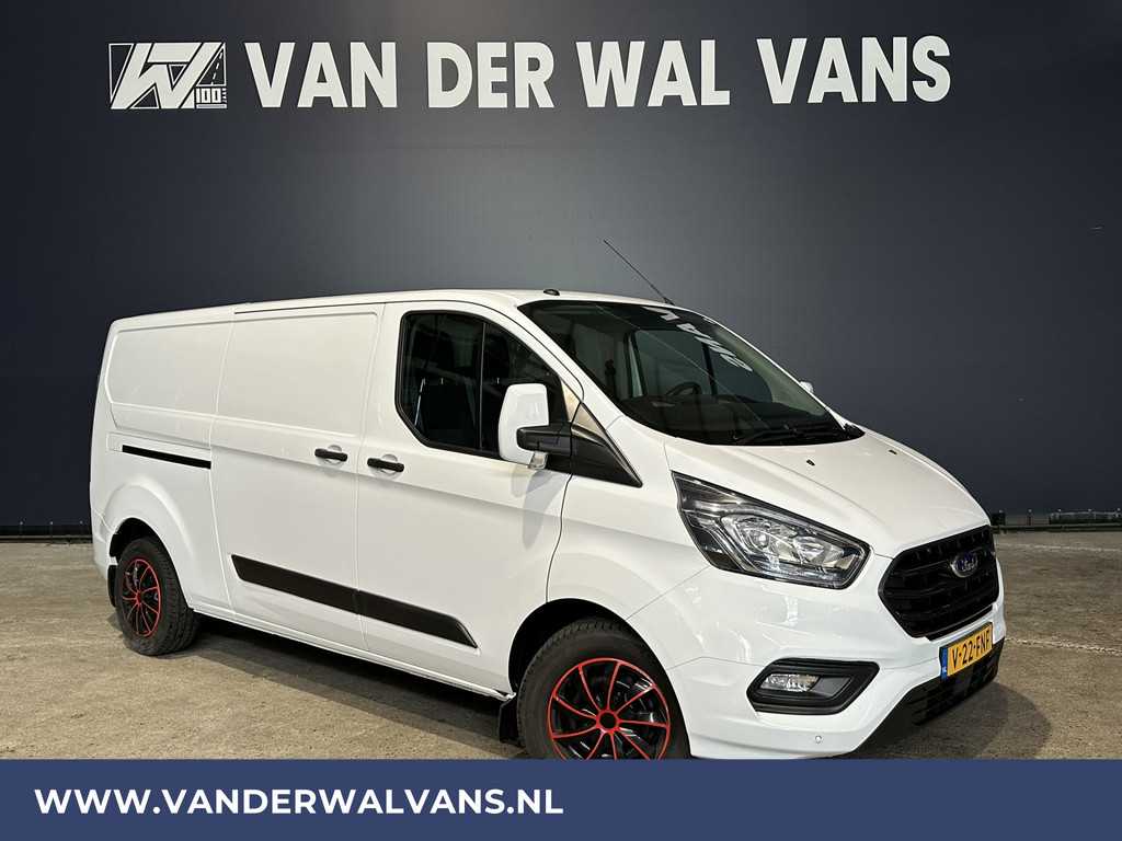 Ford Transit Custom 2.0 TDCI 131pk L2H1 Euro6 Airco | Camera | LED | Cruisecontrol | 2800kg Trekvermogen Parkeersensoren, Verwarmde voorruit, Bijrijdersbank