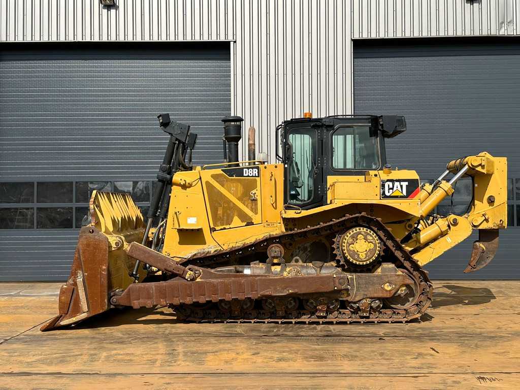 Caterpillar D8R