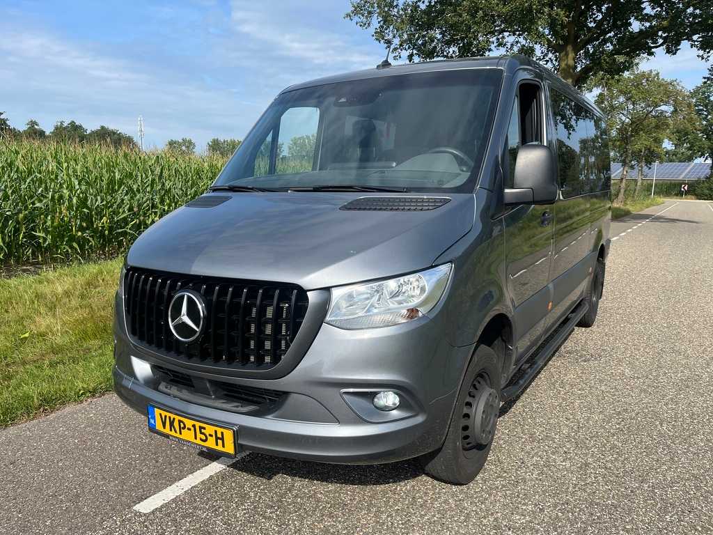 Mercedes Sprinter 519 6 Cilinder 85dkm dubbel cabine 2021 6persoons