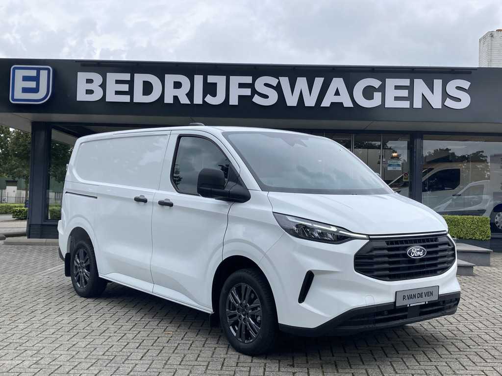 Ford Transit Custom 320 2.0 TDCI L1H1 Trend 136pk/100kW 6-bak | Trekhaak | 13'' SYNC met Carplay/Android Auto | 17'' Carbonized Grey velgen |