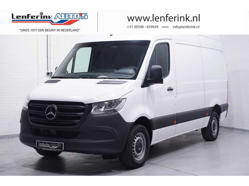 Mercedes Sprinter 317 CDI 170 pk L2H2 Airco, Apple Carplay, DAB+ Trekhaak met Opstap, Cruise Control, 270 Graden Deuren, 3-Zits