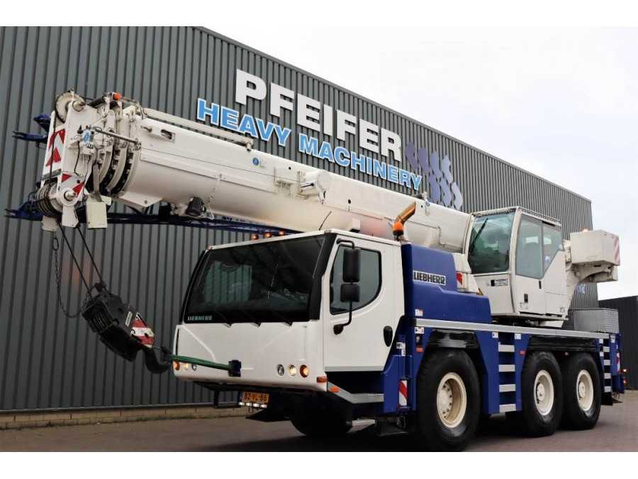 Liebherr LTM1050-3.1 6x4 Drive And 6-Wheel Steering, 50t Ca