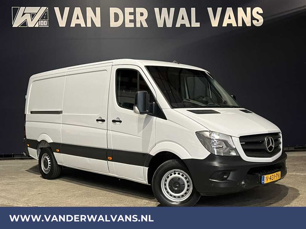 Mercedes-Benz Sprinter 316 CDI 164pk L2H1 Euro6 Airco | 2800kg Trekhaak | Cruisecontrol | Chauffeursstoel Parkeersensoren, multifunctioneel stuur