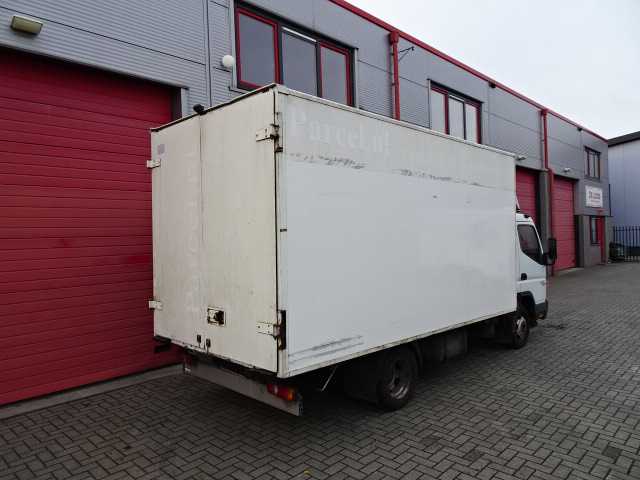 Mitsubishi Canter fuso 3C13 3.0 DI 385 bakwagen airco let op motor defect!!!!!!!!!!!