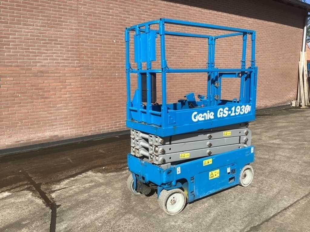 Schaarhoogwerker Genie GS1930 (nieuwe batterijen)
