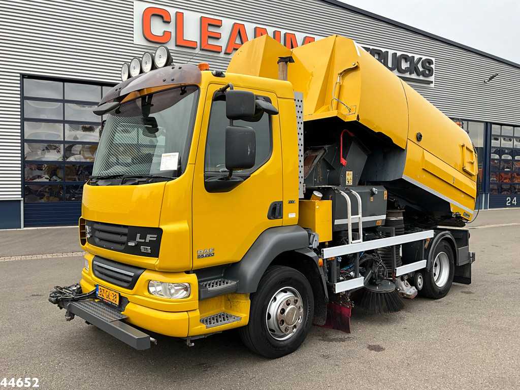 DAF FA 55 LF 220 Johnston VS650