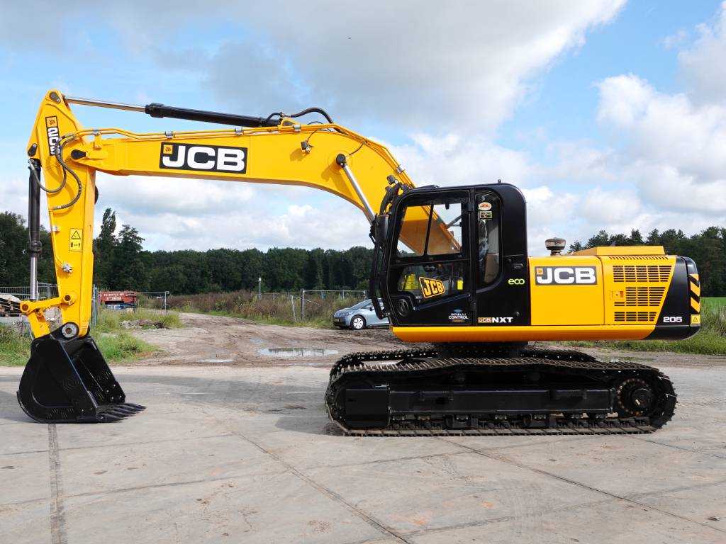 JCB JS 205 *2025 Model* - New / Unused / Hammer Lines