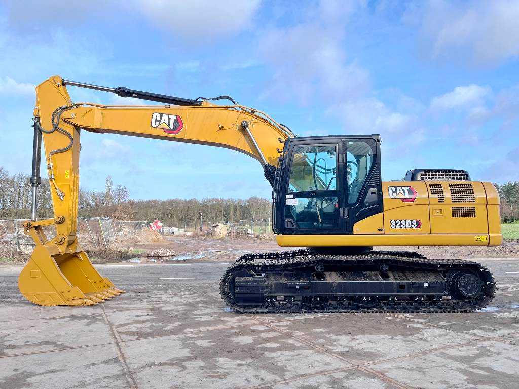 CAT 323D3 - New / Unused / 2025 Model